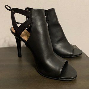 Brash Black Heels, Size 9